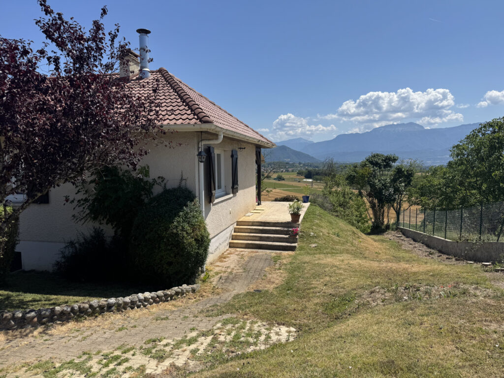 Maison 107,83 m2 sur terrain 1216 m2