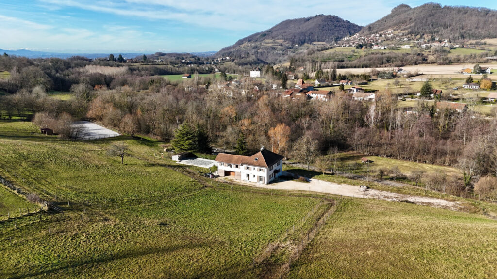 Propriété équestre avec vue panoramique de 284 m2